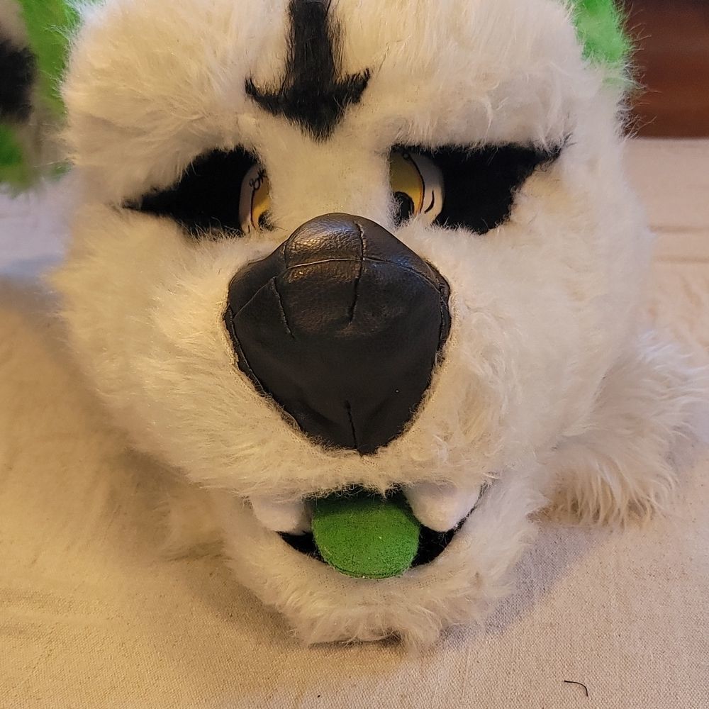 Custom Furry/Cosplay Costume - Picture 11 of 16
